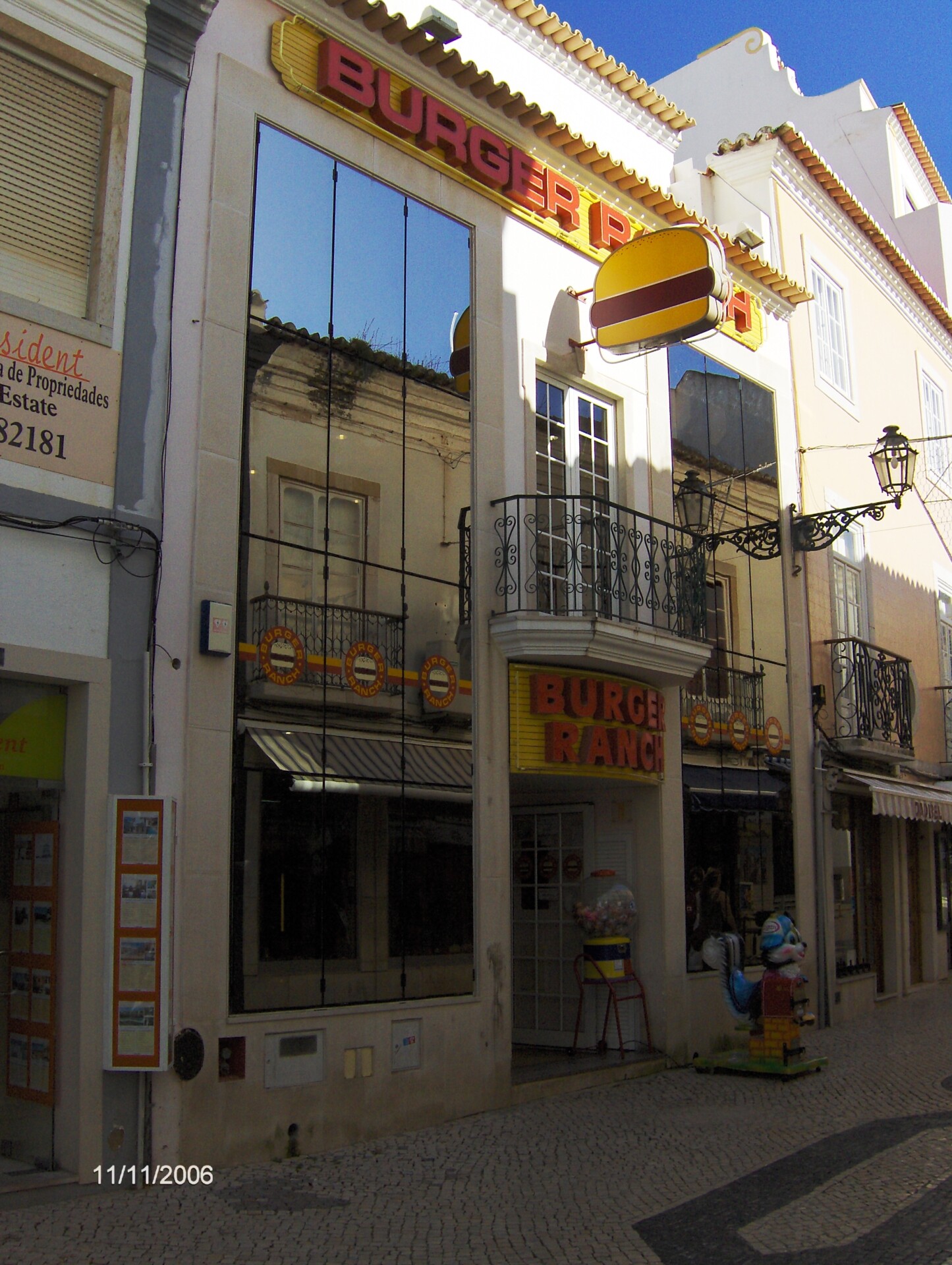 Loja antiga do Burger Ranch